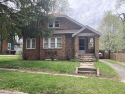  E Pershing St, Freeport IL