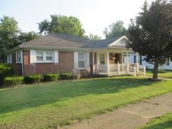 Pre-foreclosure in  E MARKET ST Palestine, IL 62451