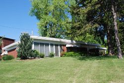 Pre-foreclosure in  NOTRE DAME HLS Belleville, IL 62223