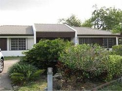 Pre-foreclosure in  WHITE OAK LN Fort Lauderdale, FL 33319
