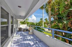 Pre-foreclosure in  NE 36TH ST Pompano Beach, FL 33064