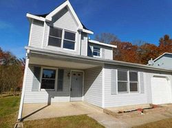 Pre-foreclosure in  WELLINGTON DR Newark, DE 19702