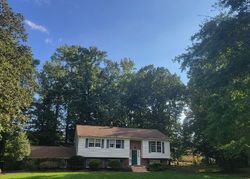 Pre-foreclosure in  LONGLEAF LN Bear, DE 19701