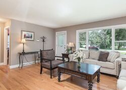 Pre-foreclosure in  STONEWALL AVE Downers Grove, IL 60515