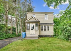 Pre-foreclosure in  CANNON ST Hamden, CT 06518