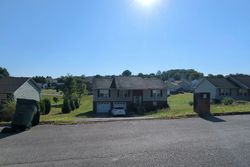 Pre-foreclosure in  JASMINE TRL Sevierville, TN 37862