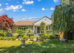 Pre-foreclosure in  OLD WILMOT RD Scarsdale, NY 10583