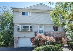 Pre-foreclosure in  SKYMEADOW PL Elmsford, NY 10523