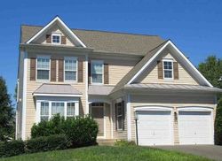 Pre-foreclosure in  OAKHAM MOUNT DR Triangle, VA 22172