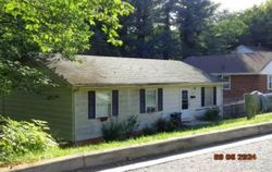 Pre-foreclosure in  PANSY ST Lynchburg, VA 24504