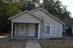 Pre-foreclosure Listing in GRIFFIN ST WAXAHACHIE, TX 75165