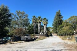 Pre-foreclosure in  MARK WEST STATION RD Windsor, CA 95492