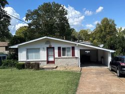 Pre-foreclosure in  RAYBURN AVE Saint Louis, MO 63126