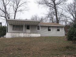 Pre-foreclosure in  ERICKSON DR Johnstown, PA 15904