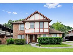 Pre-foreclosure in  GRAND CANYON DR New Orleans, LA 70131