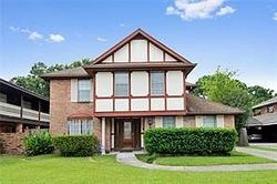 Pre-foreclosure in  GRAND CANYON DR New Orleans, LA 70131