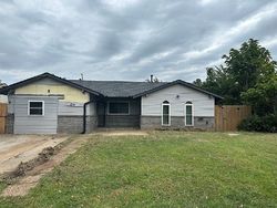 Pre-foreclosure in  E MIDLAND ST Shawnee, OK 74804