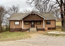 Pre-foreclosure in  N 6TH AVE Durant, OK 74701