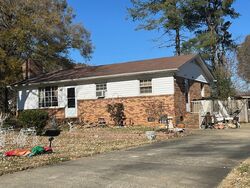 Pre-foreclosure in  E TENNESSEE AVE Bessemer City, NC 28016