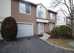 Pre-foreclosure in  PARK PL Springfield, NJ 07081