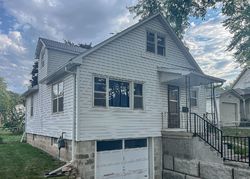 Pre-foreclosure in  9TH AVE Nebraska City, NE 68410