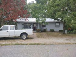 Pre-foreclosure in  HILLDALE DR Neosho, MO 64850