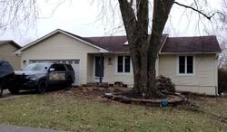 Pre-foreclosure in  MEADOWLARK DR Harrisonville, MO 64701
