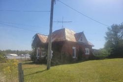 Pre-foreclosure Listing in OLD SPRINGFIELD RD BOURBON, MO 65441