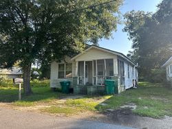 Pre-foreclosure in  WOODWARD AVE Gulfport, MS 39501