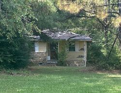 Pre-foreclosure in  FRIENDSHIP RD Byhalia, MS 38611