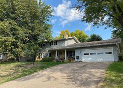 Pre-foreclosure in  MYRTLE ST Buffalo, MN 55313