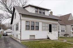 Pre-foreclosure in  COBB AVE Kalamazoo, MI 49007