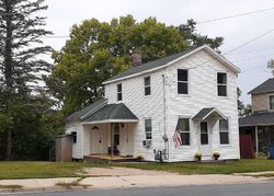 Pre-foreclosure in  RIVER ST Allegan, MI 49010