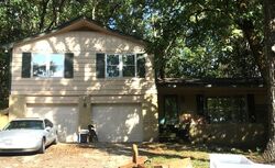 Pre-foreclosure in  VERSAILLES DR SE Huntsville, AL 35803