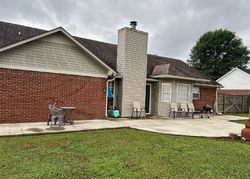 Pre-foreclosure in  STONE HILL DR Huntsville, AL 35811