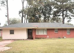 Pre-foreclosure in  S INGLEWOOD DR Monroe, LA 71203