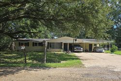 Pre-foreclosure in  HINKE DR Monroe, LA 71203