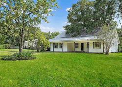 Pre-foreclosure in  CLOVERLEAF DR Denham Springs, LA 70706