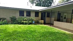 Pre-foreclosure in  MOCKINGBIRD LN Shreveport, LA 71105