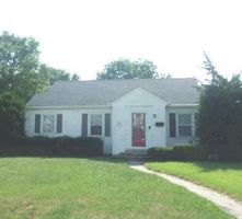 Pre-foreclosure in  CALIFORNIA ST Columbus, IN 47201