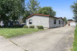 Pre-foreclosure in  W VINE ST Champaign, IL 61820