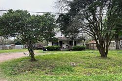 Pre-foreclosure in  E SOUTHLAND AVE Alvin, TX 77511