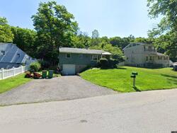 Pre-foreclosure in  VAN WERT PL Hyde Park, NY 12538