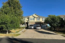 Pre-foreclosure in  E DAVIES DR Aurora, CO 80016