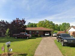 Pre-foreclosure in  6TH PL Sylacauga, AL 35150