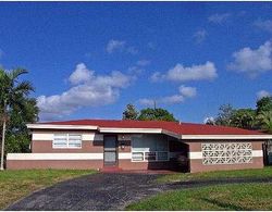 Pre-foreclosure in  GULFSTREAM DR Hollywood, FL 33023