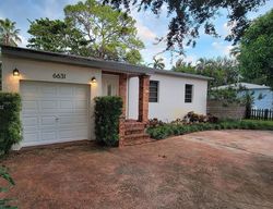 Pre-foreclosure in  SW 63RD CT Miami, FL 33143