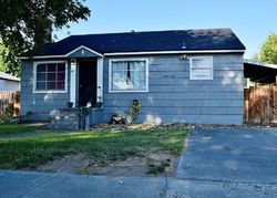 Pre-foreclosure in  F ST SE Ephrata, WA 98823