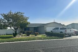 Pre-foreclosure in  J ST SE Ephrata, WA 98823