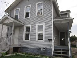 Pre-foreclosure in  CEAPE AVE Oshkosh, WI 54901